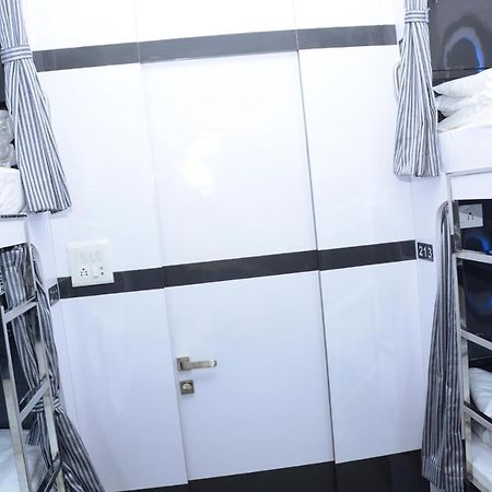 Ocean Dormitory Bombay Exterior foto