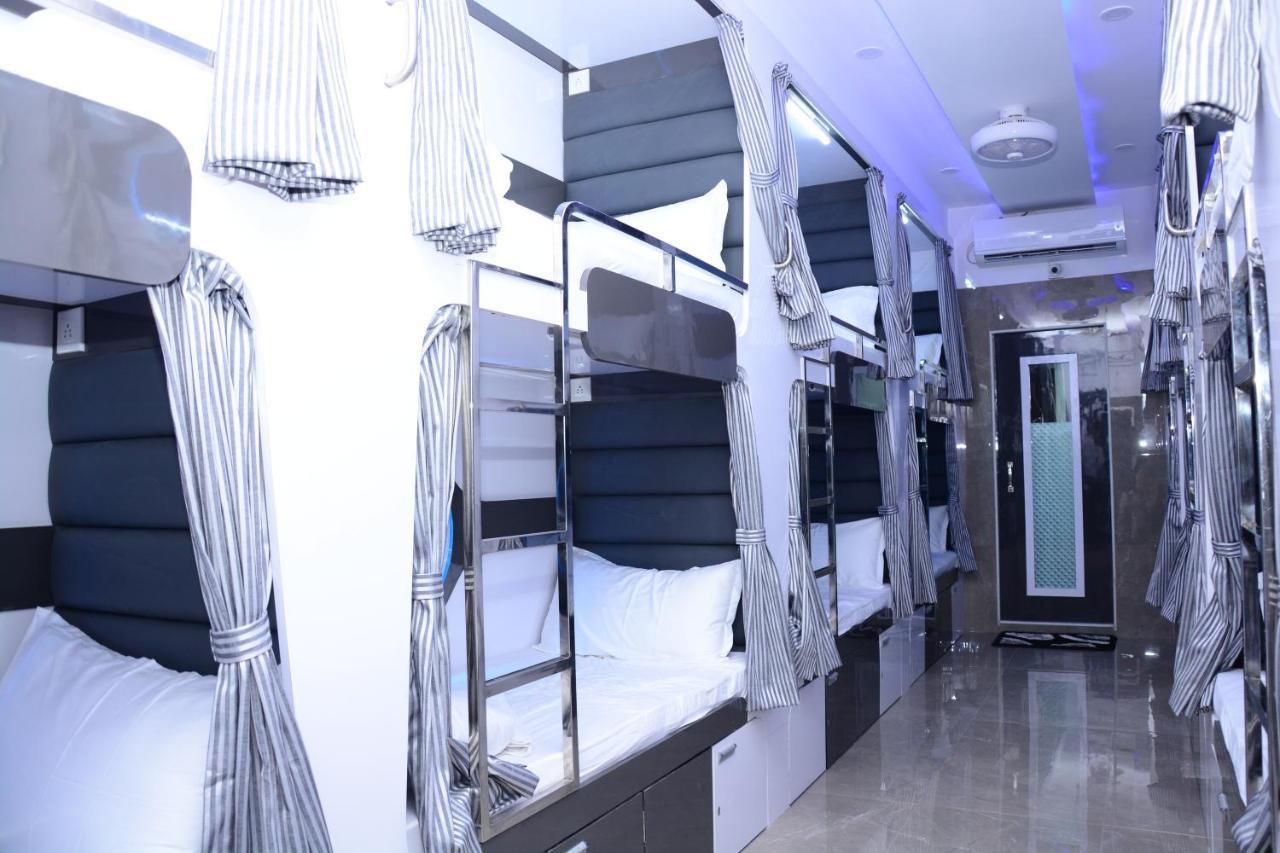 Ocean Dormitory Bombay Exterior foto