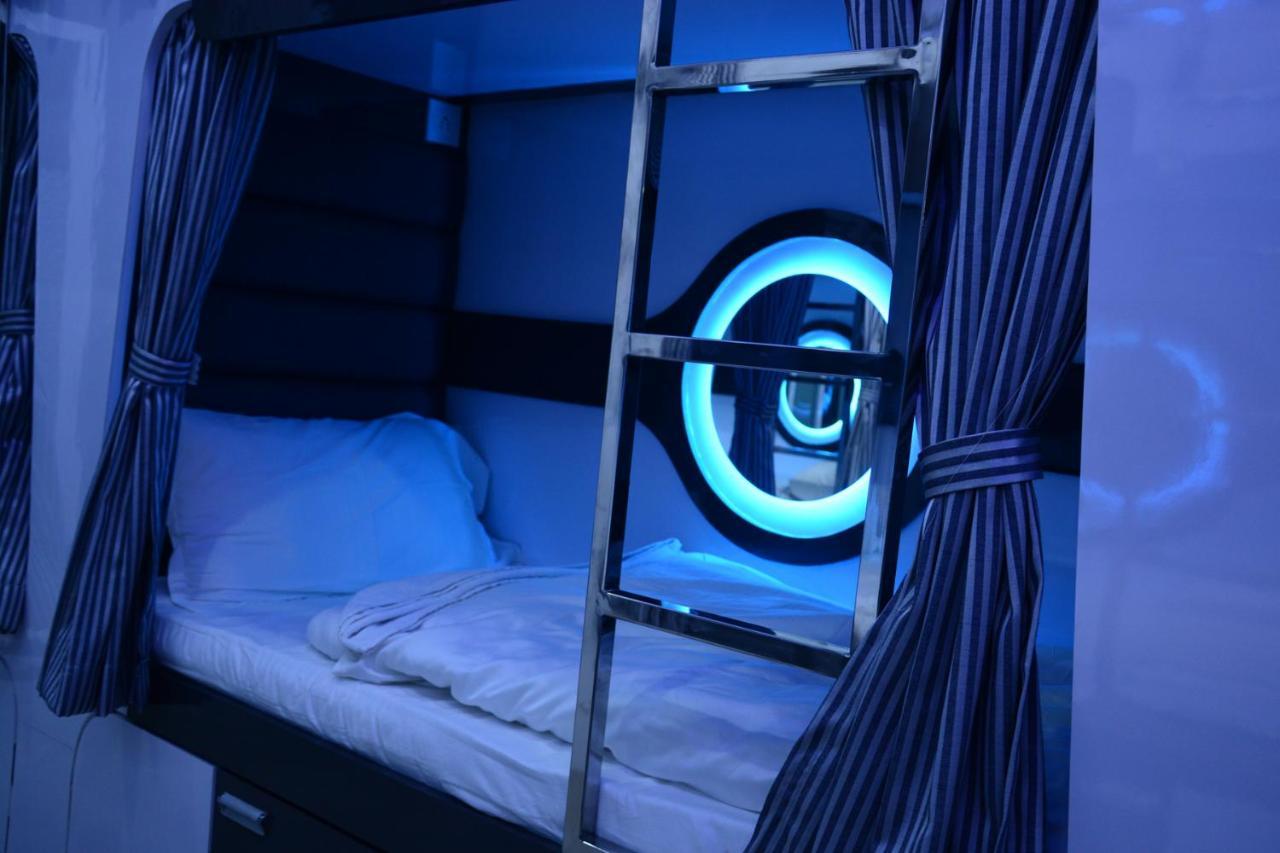 Ocean Dormitory Bombay Exterior foto